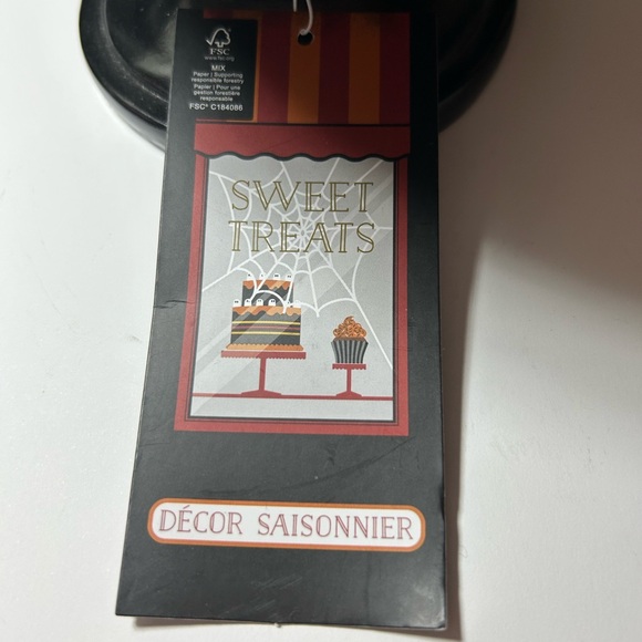 Sweet Treats Halloween Cake Ghost Pumpkins Candy Icing Decoration - Picture 11 of 11